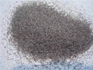 Brown fused alumina in cookware manufacturing